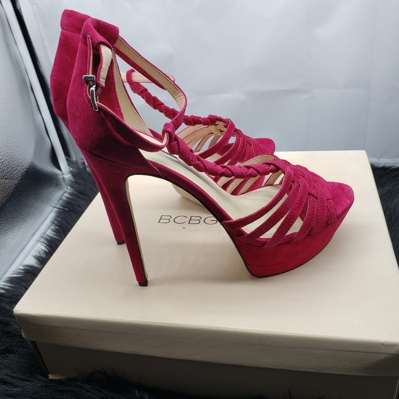 BCBGENERATION SUEDE HEELS - Picture 1 of 6